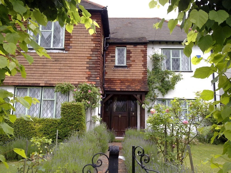 Room Hurst Way in Greater London
