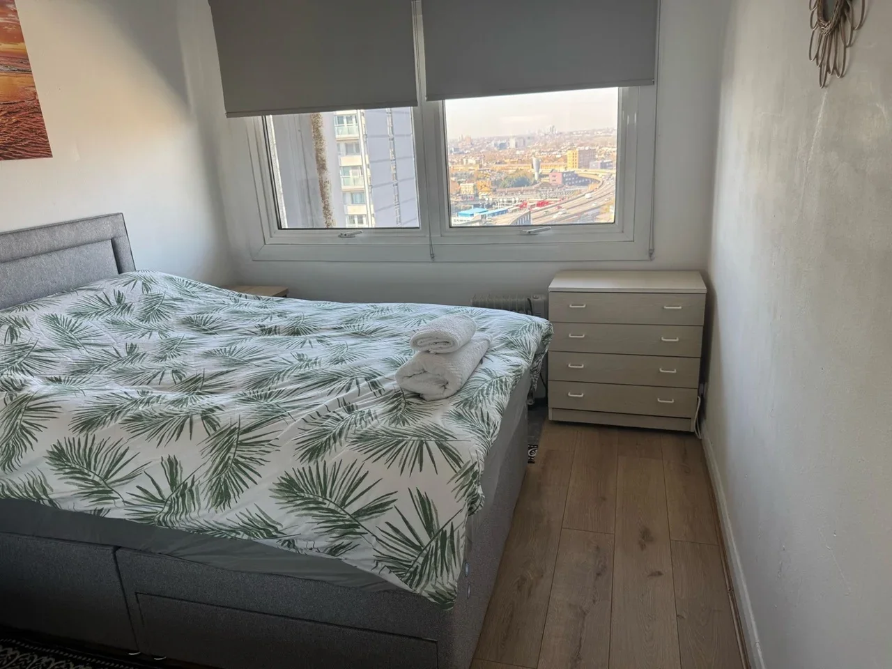 Room Alfred Road in City of Westminster