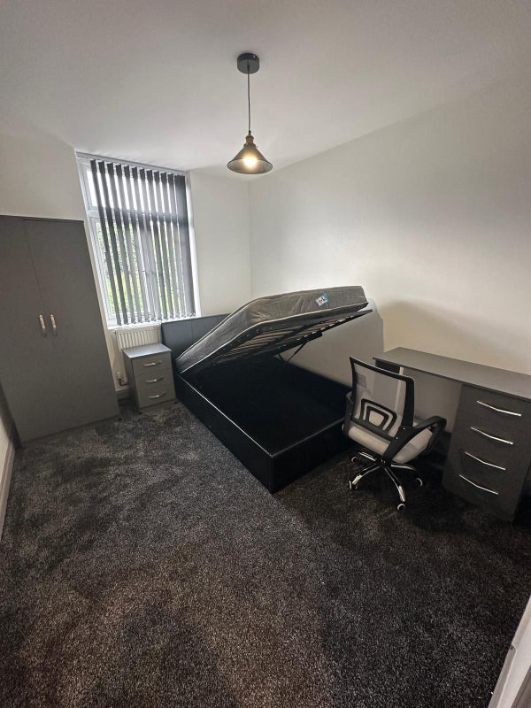Room Kingsway in Coventry