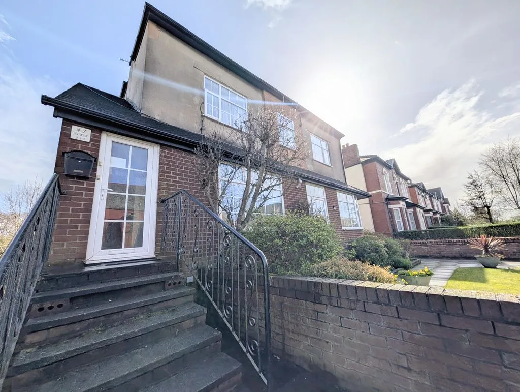 Flat Derby Road in Southport