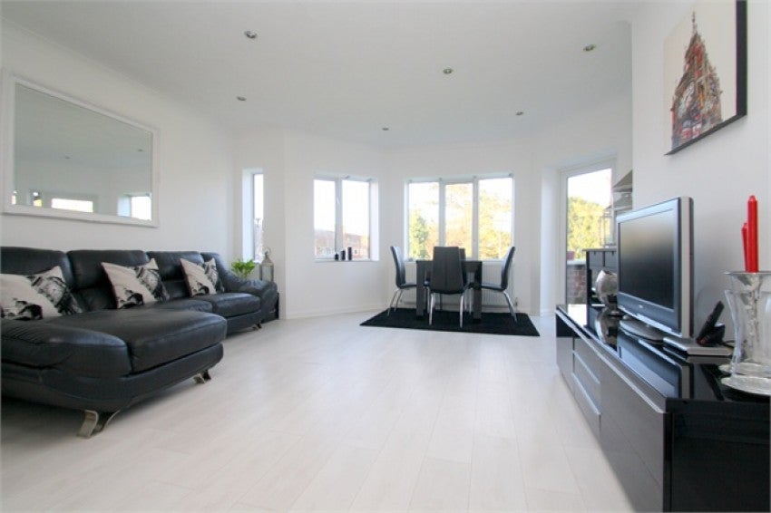 Flat Laleham Road in Borough of Spelthorne