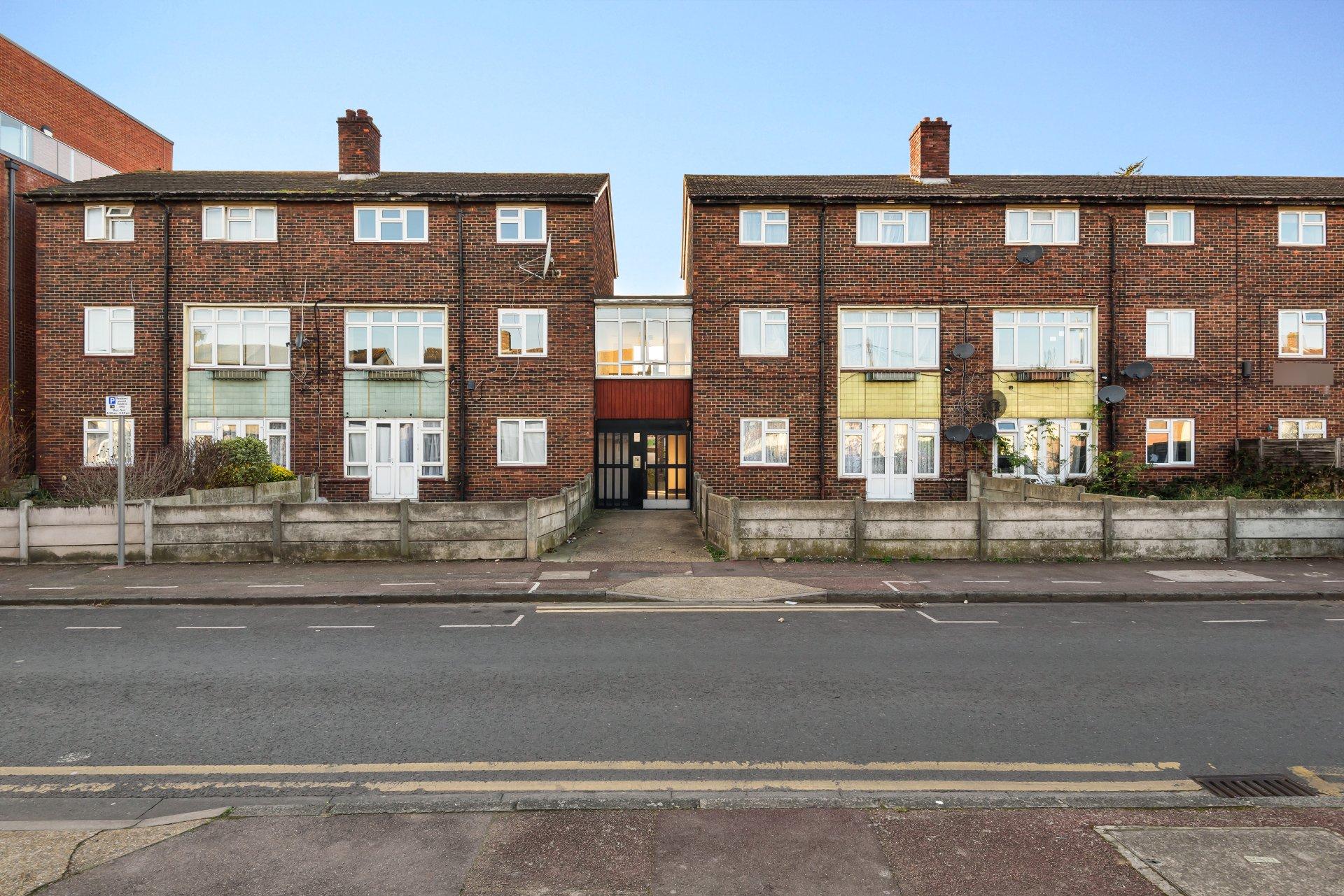 House Endeavour Way in Greater London