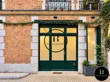 Flat Avenue d'Eylau in Paris