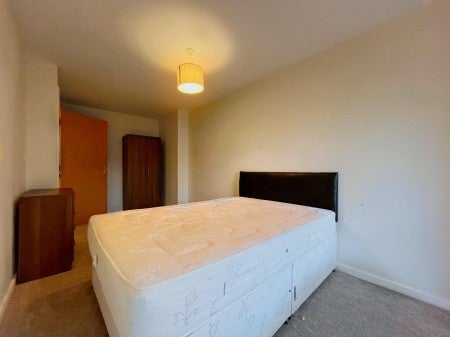Flat Gotts Road in Leeds