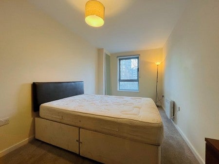 Flat Gotts Road in Leeds