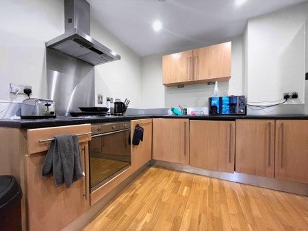 Flat Gotts Road in Leeds