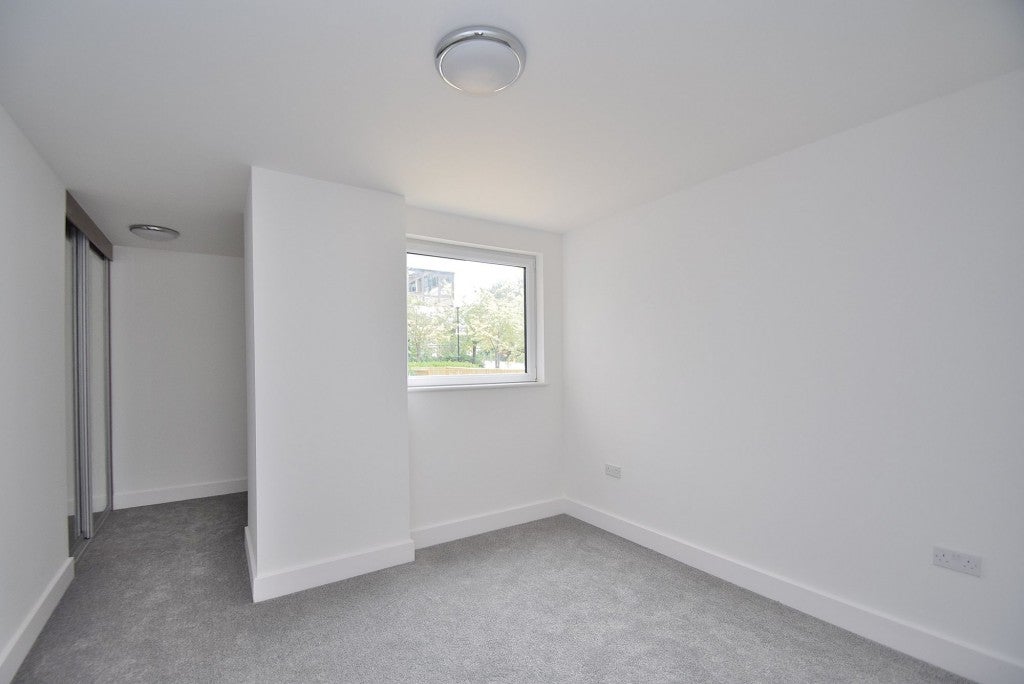 Flat Silbury Boulevard in Central Milton Keynes