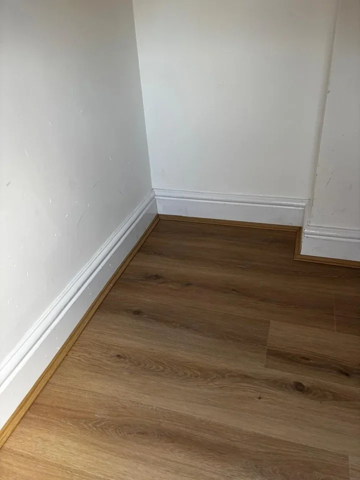 Room Boundary Road in Greater London