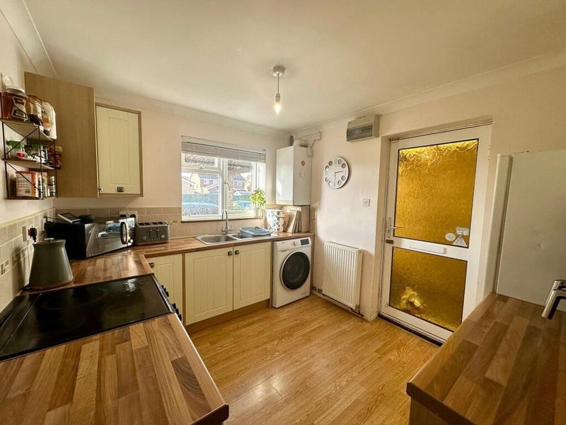 Room Horsegate Gardens in Fenland District