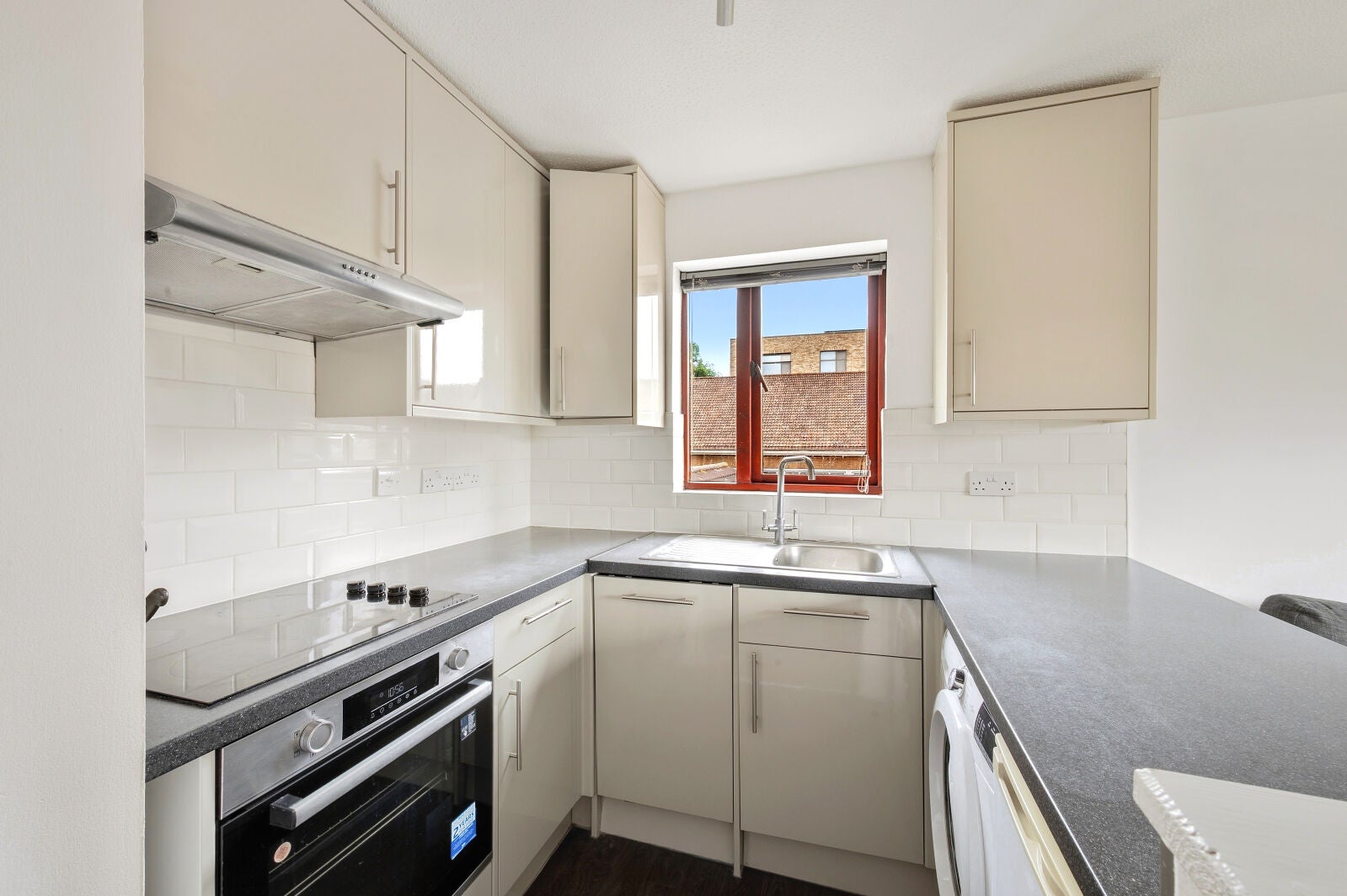 Flat Southey Road in Greater London