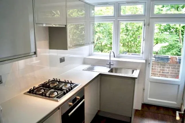Room Broad Walk in Greater London
