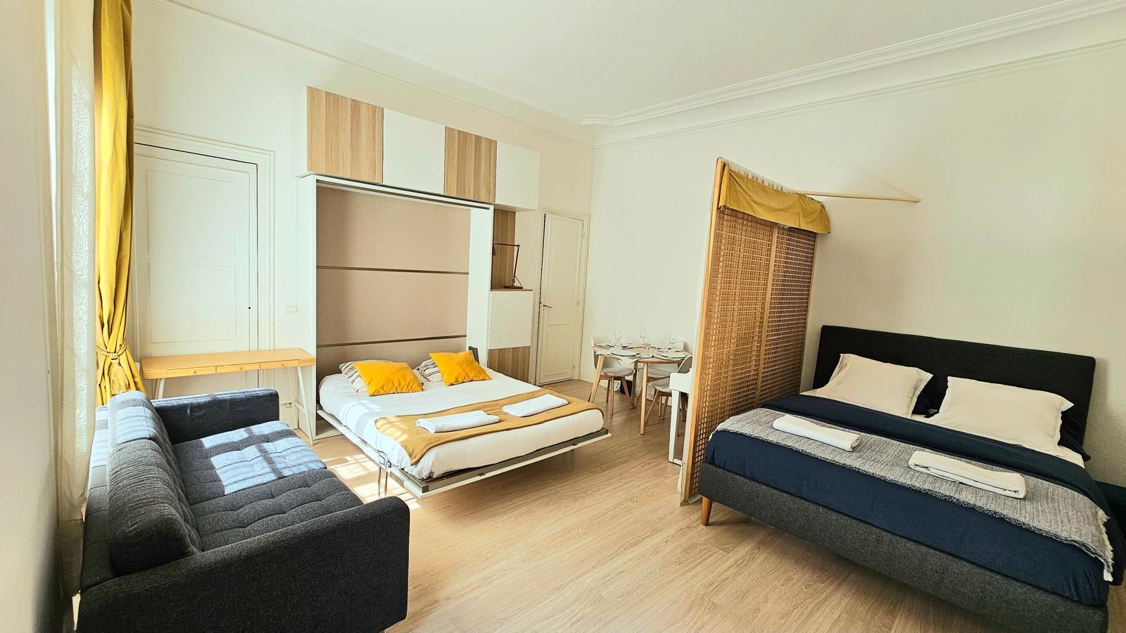 Appartement Place du Père Marcellin Champagnat à Paris
