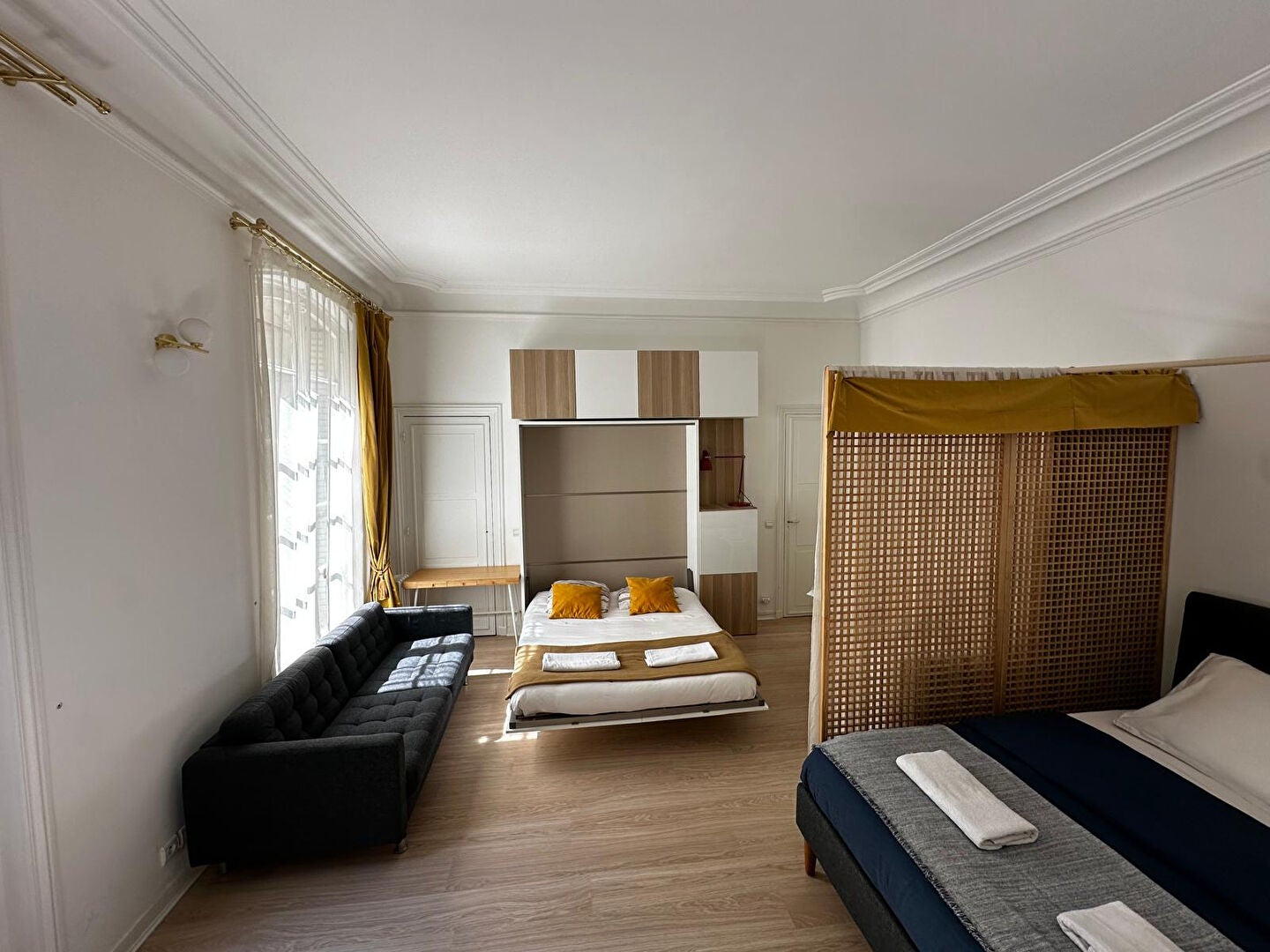 Flat Place du Père Marcellin Champagnat in Paris