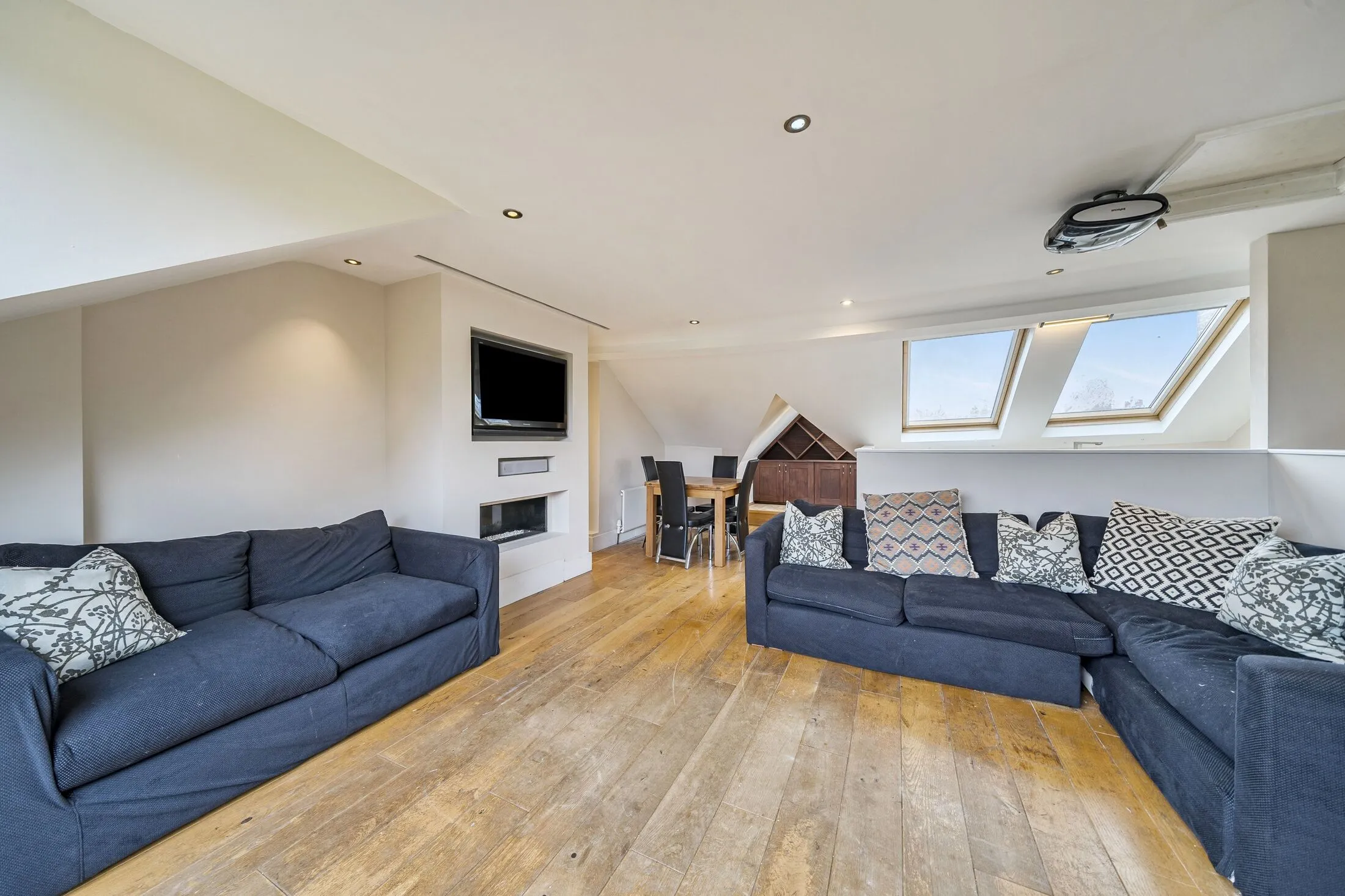House Goldhurst Terrace in Greater London