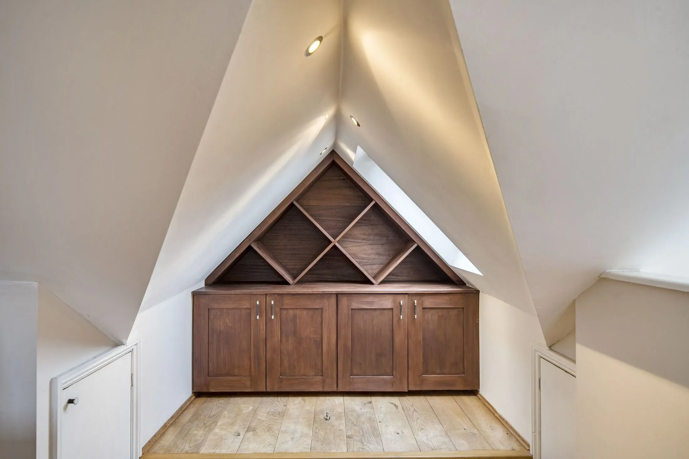 House Goldhurst Terrace in Greater London