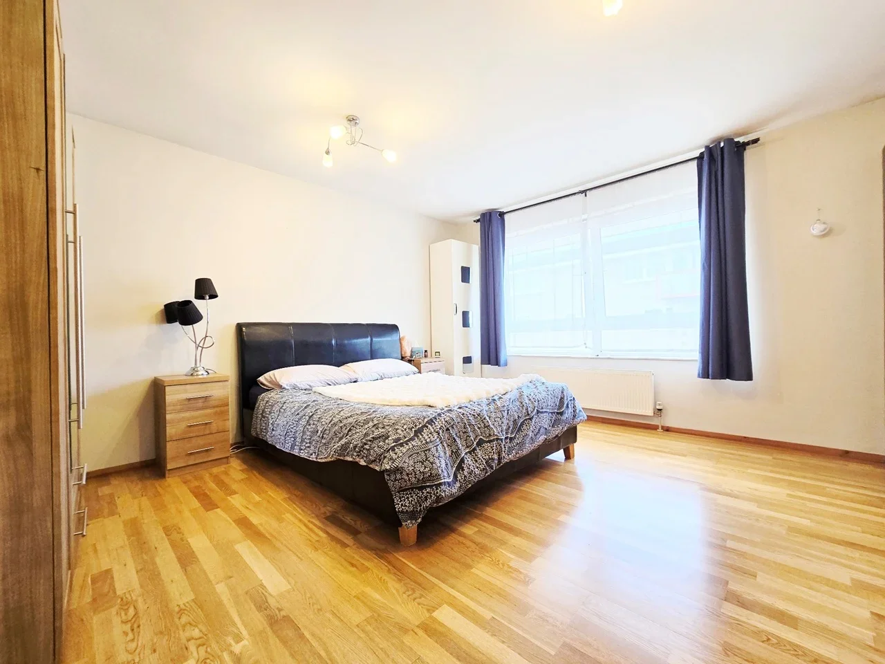 Flat Saltram Close in Greater London