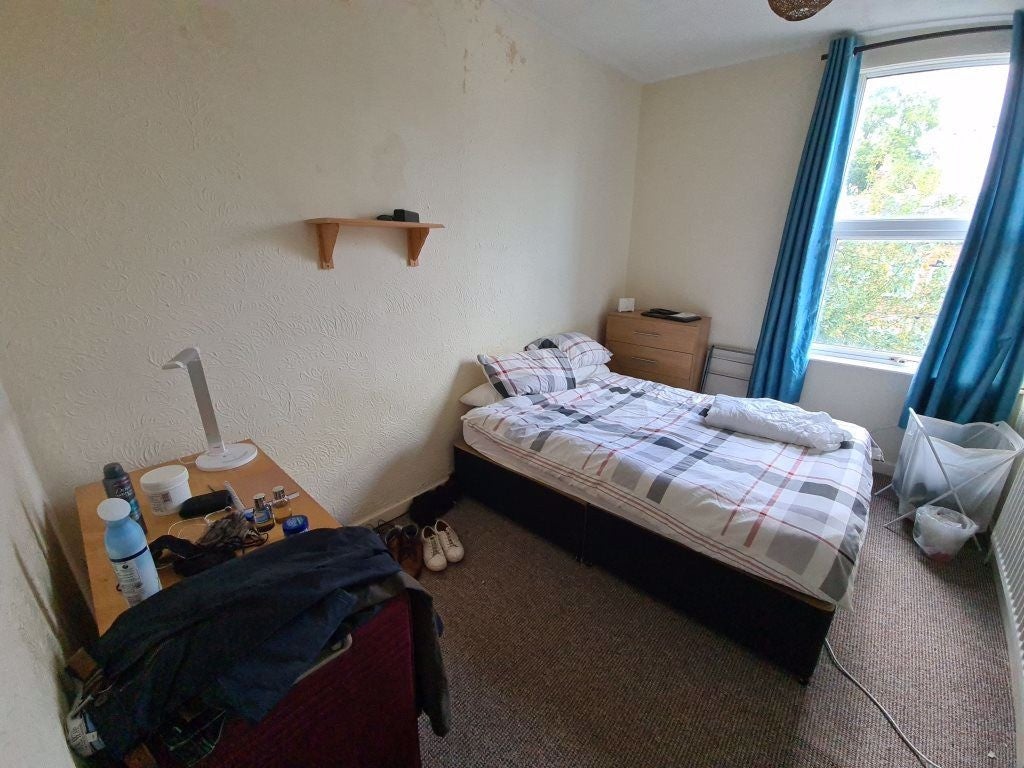 Flat Back Kensington Terrace in Leeds