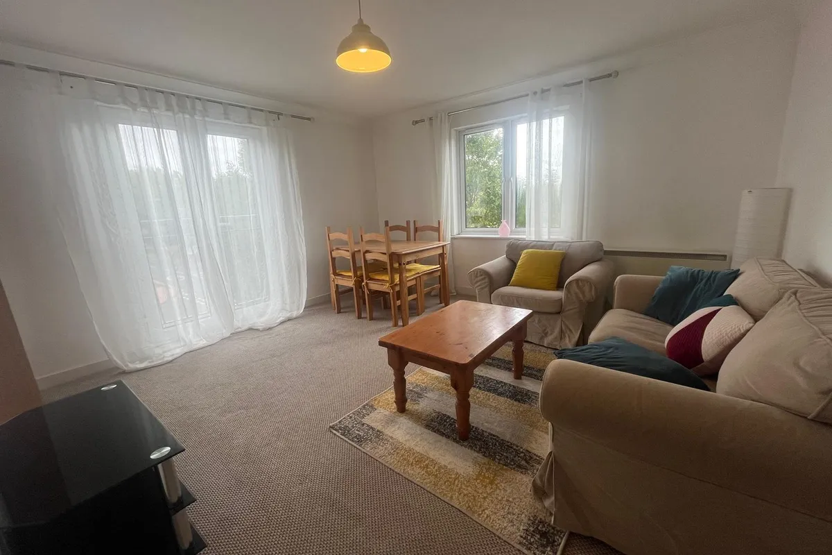 Flat Longueil Close in Cardiff