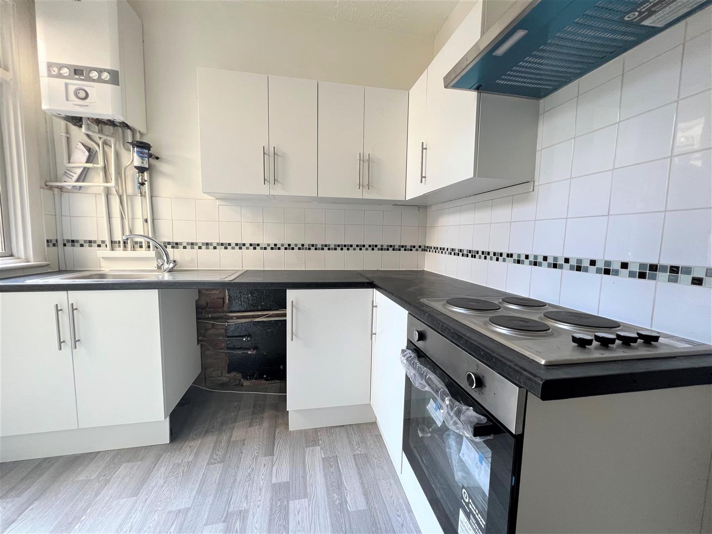 Flat Beedell Avenue in Southend-on-Sea