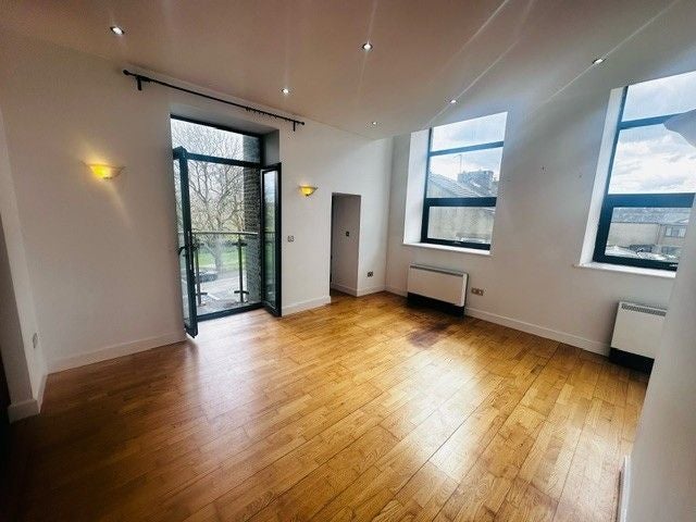 Flat Cavendish Approach in Leeds