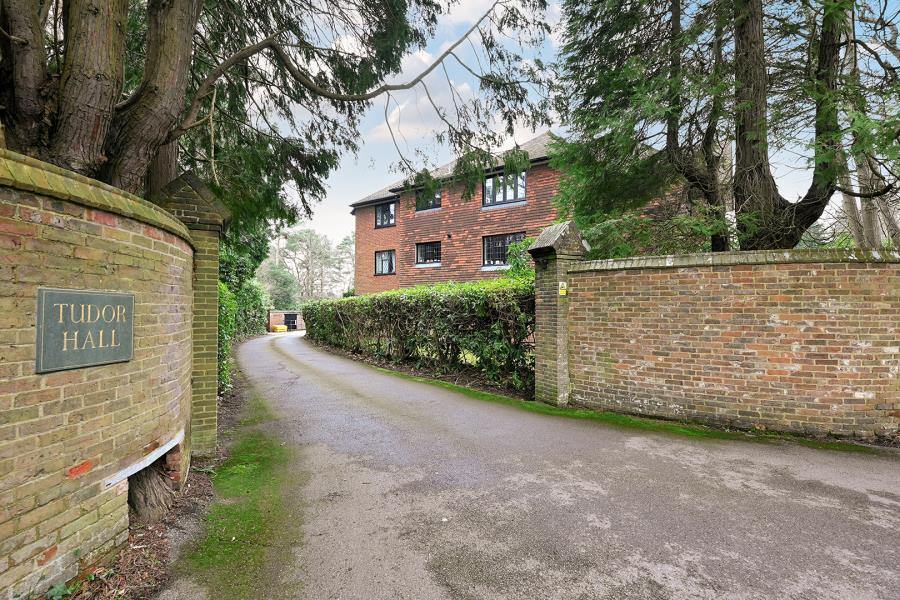 Flat Branksome Park Road in Surrey Heath