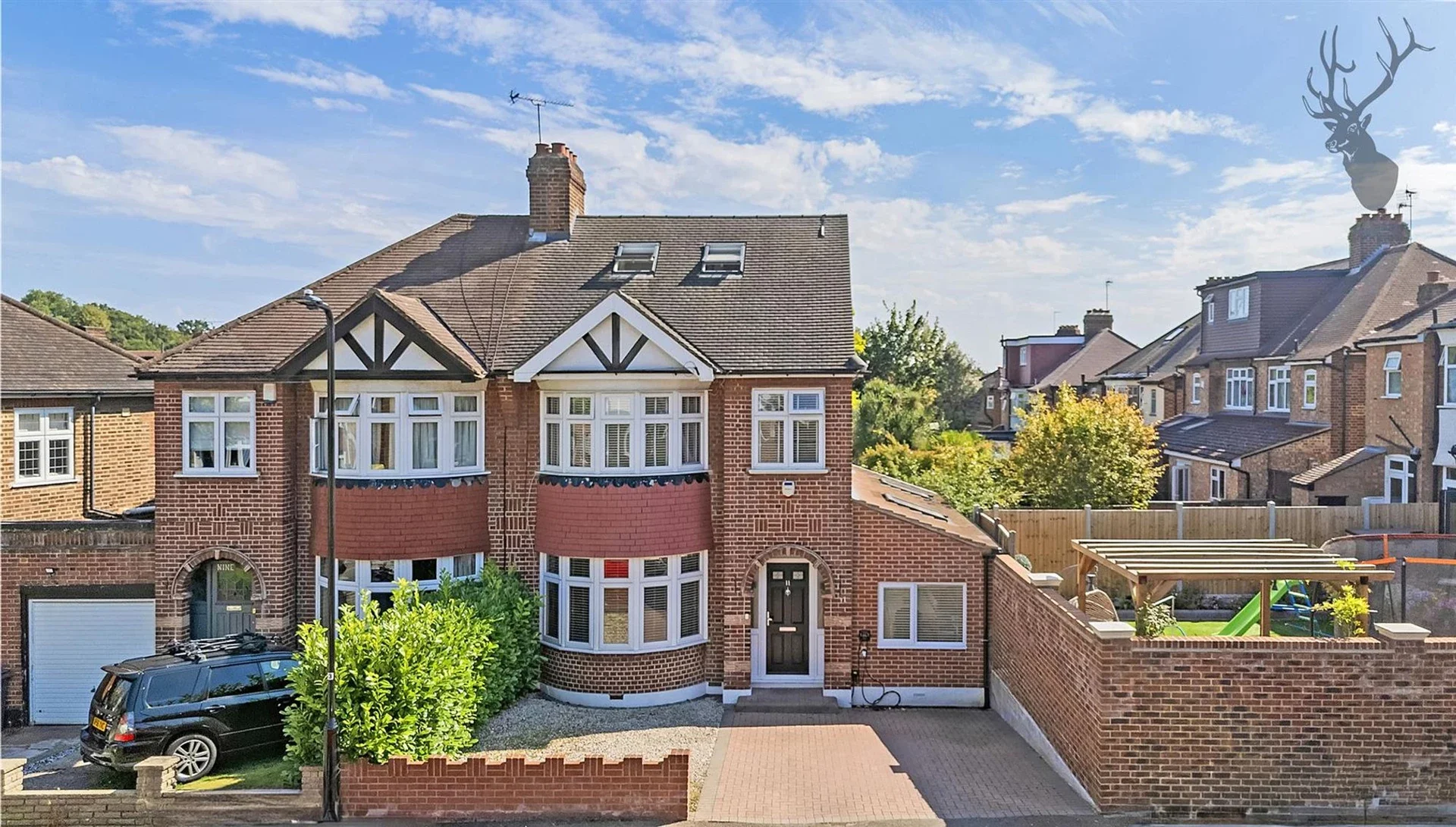Flat Court Yard in Greater London