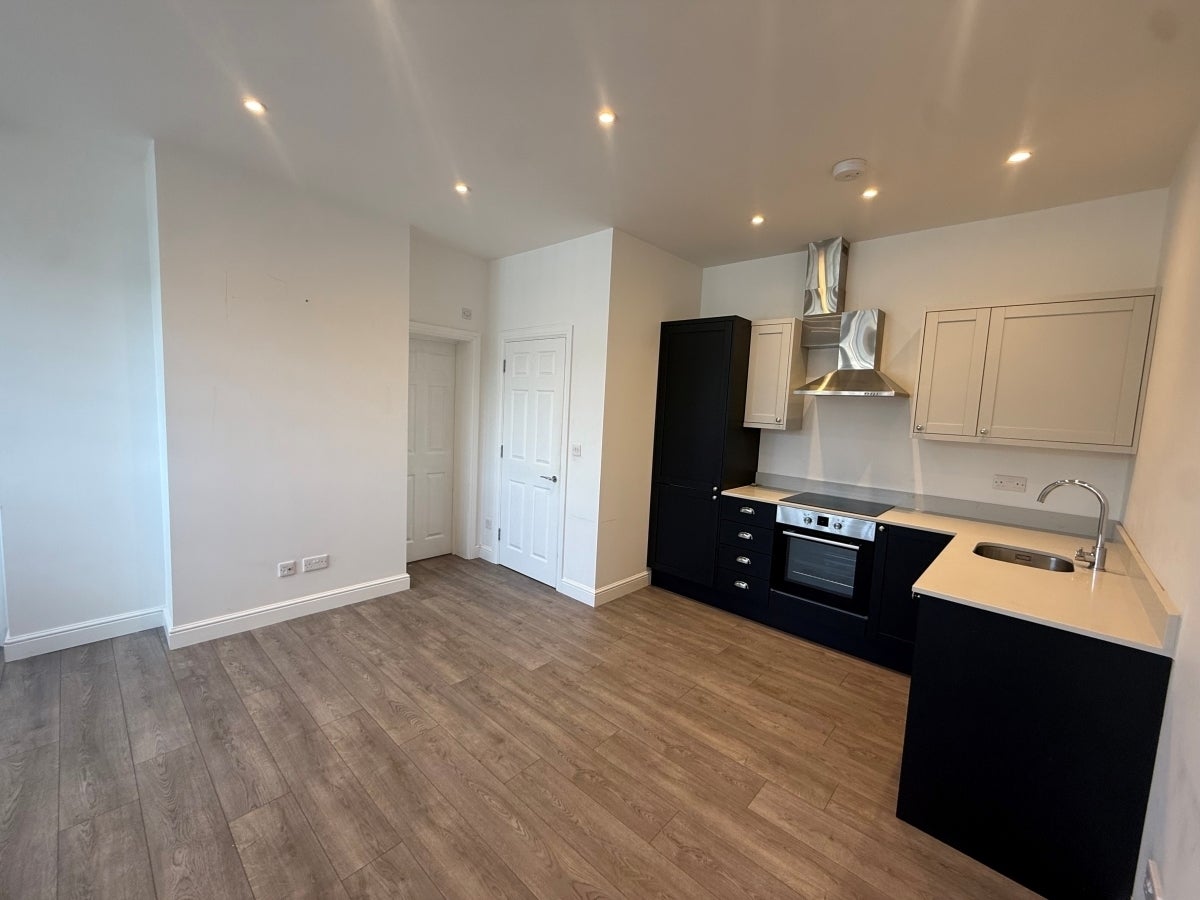 Flat West Street in Reigate and Banstead