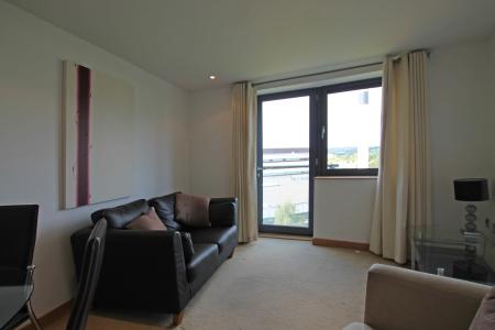 Flat Riverside Estate in Bradford