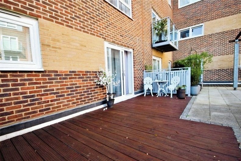 Flat Cherrydown East in Basildon
