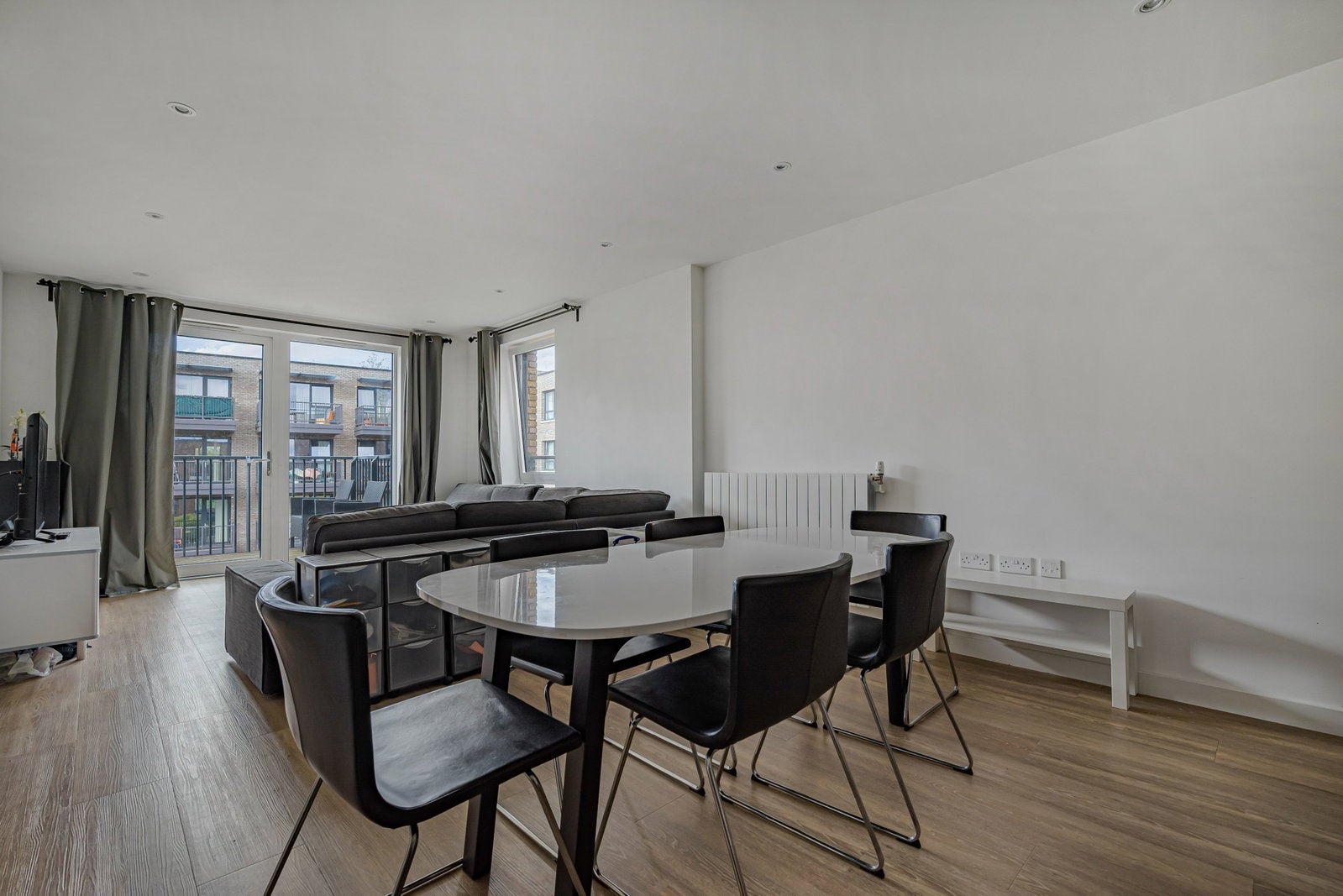 Flat Ashton Reach in Greater London