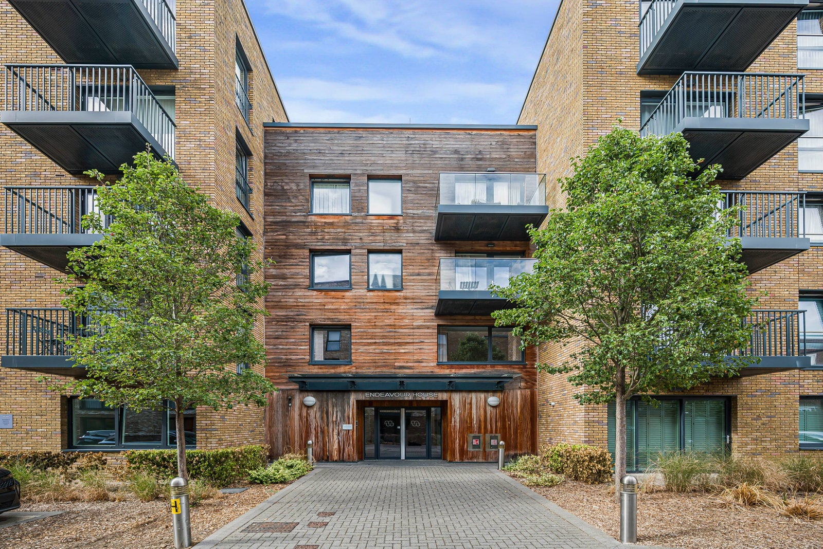 Flat Ashton Reach in Greater London