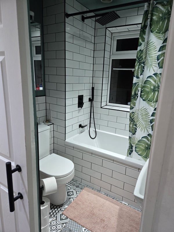 Room Shanklin Gardens in Leicester Forest East