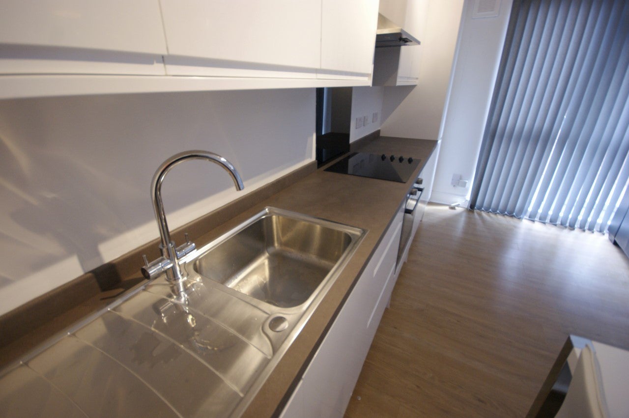 Flat Plender Street in London