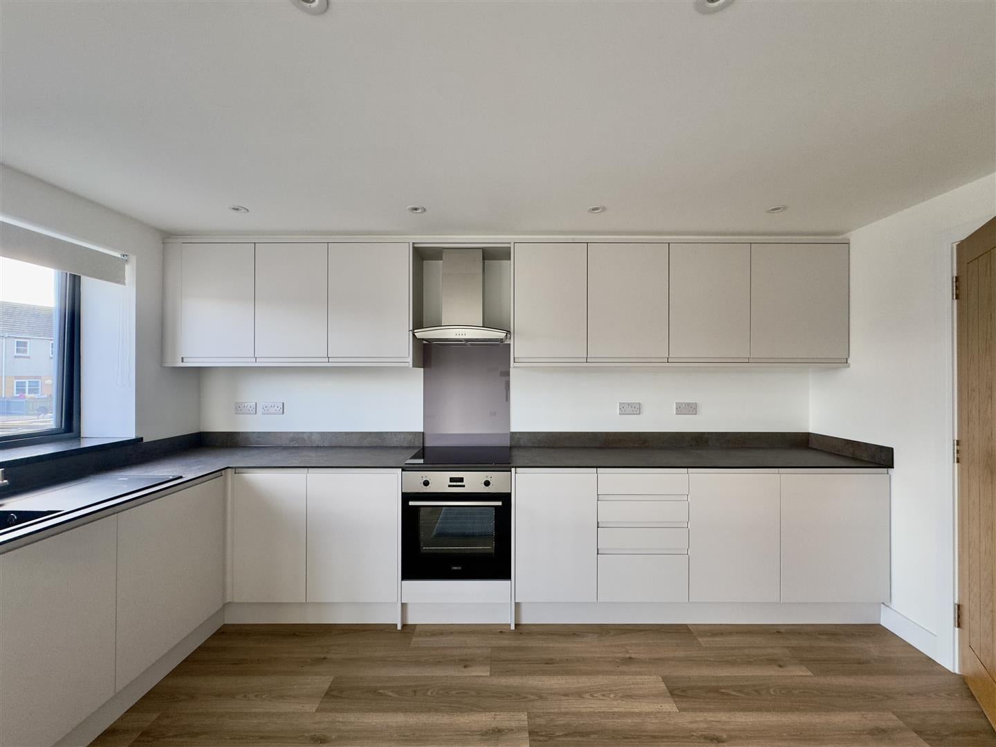 Flat Pargolla Road in Newquay