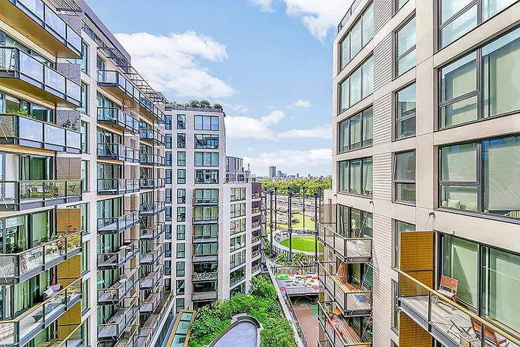 Flat Wollstonecraft Street in Greater London