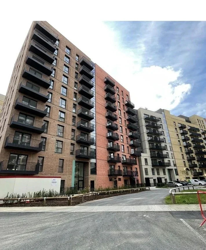 Flat Cranton Avenue in Greater London