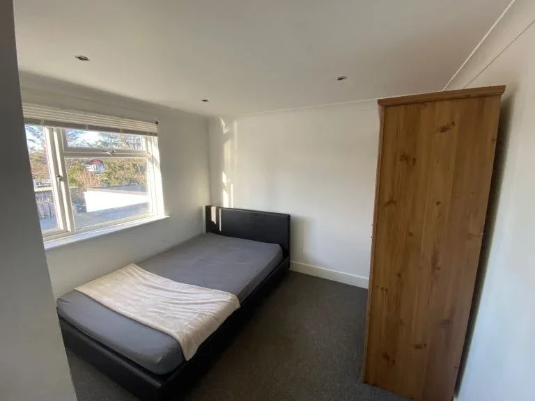 Room Fiveways Corner in Greater London
