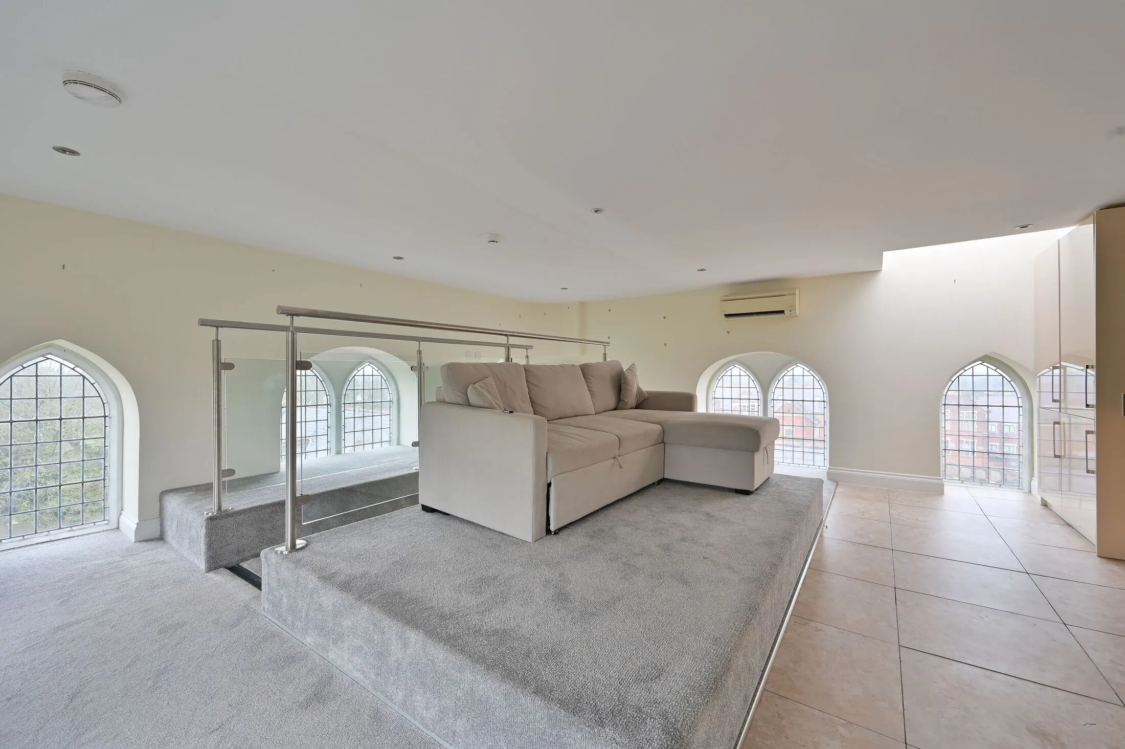 Flat Royal Connaught Drive in Hertsmere