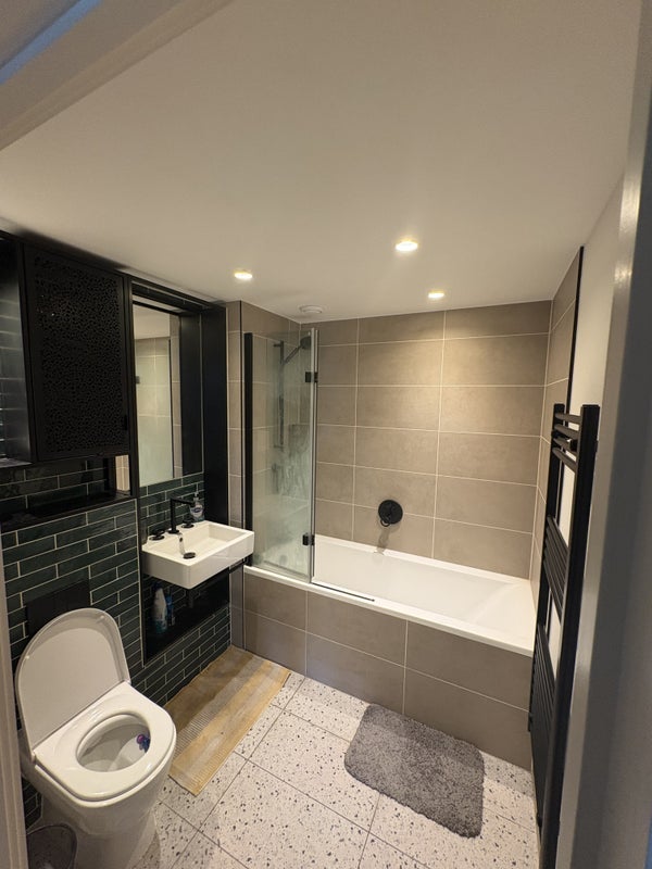 Room Hemlock Street in Greater London