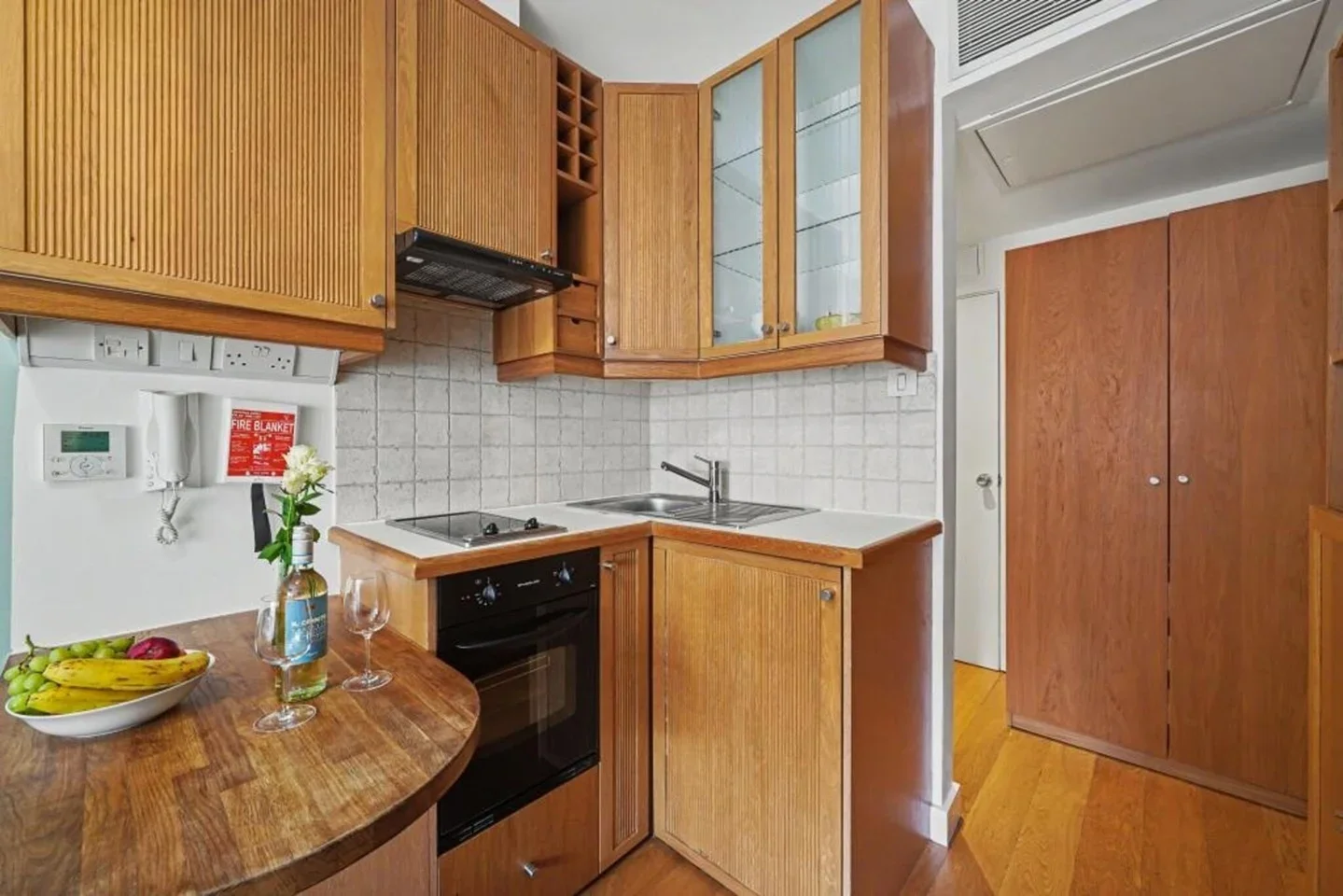 Flat Cartwright Gardens in Greater London