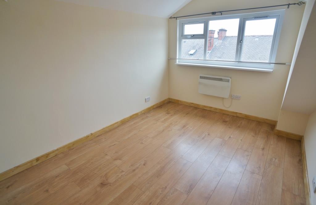 Flat Lincoln Street in Wakefield