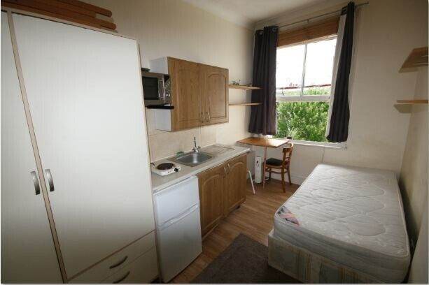 Flat Westbourne Park Road in Greater London