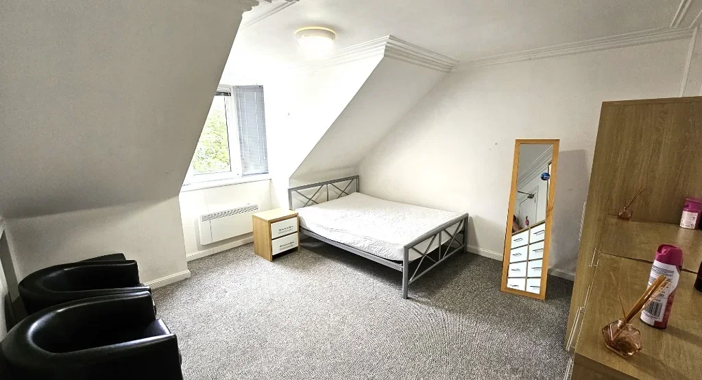 Room Roslin Terrace in Aberdeen City