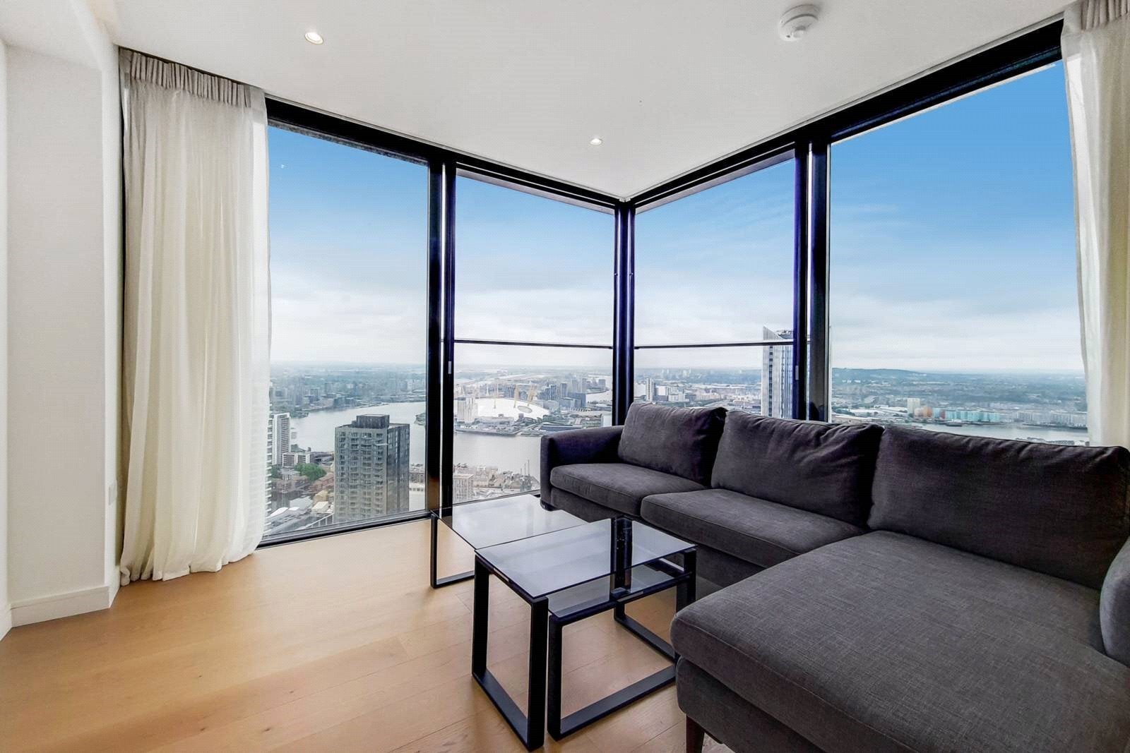 Flat Burdett Road in Greater London