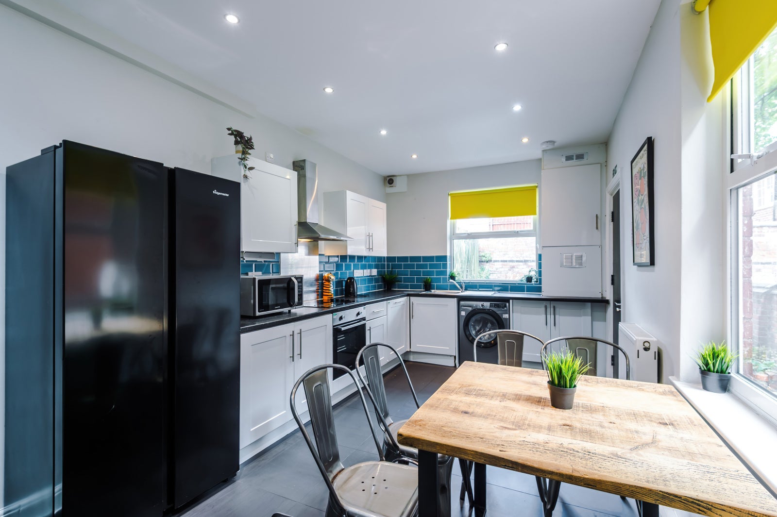 Room Rolleston Drive in Nottingham