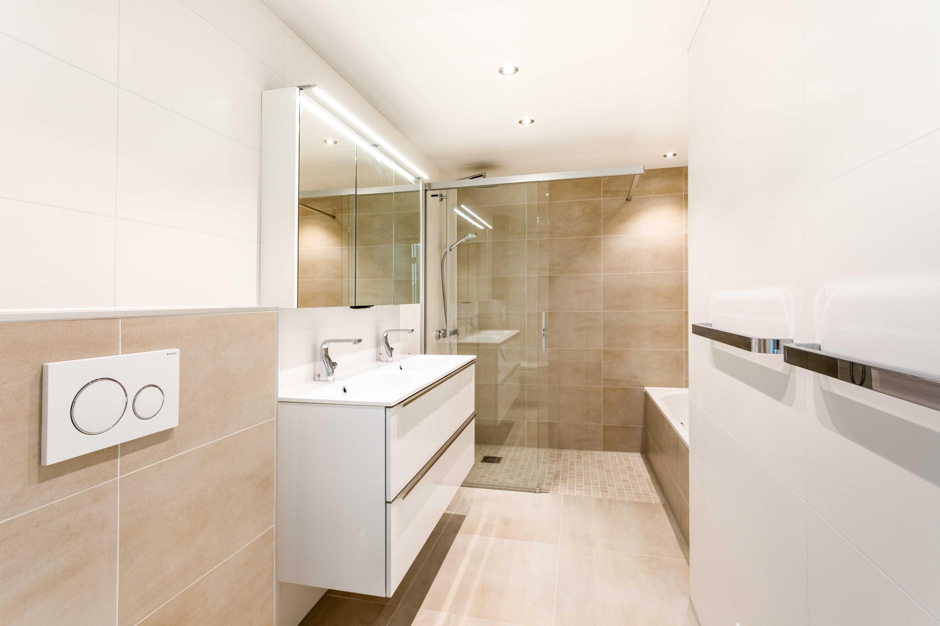 Tussenwoning te huur: Biesbosch 10, Amstelveen
