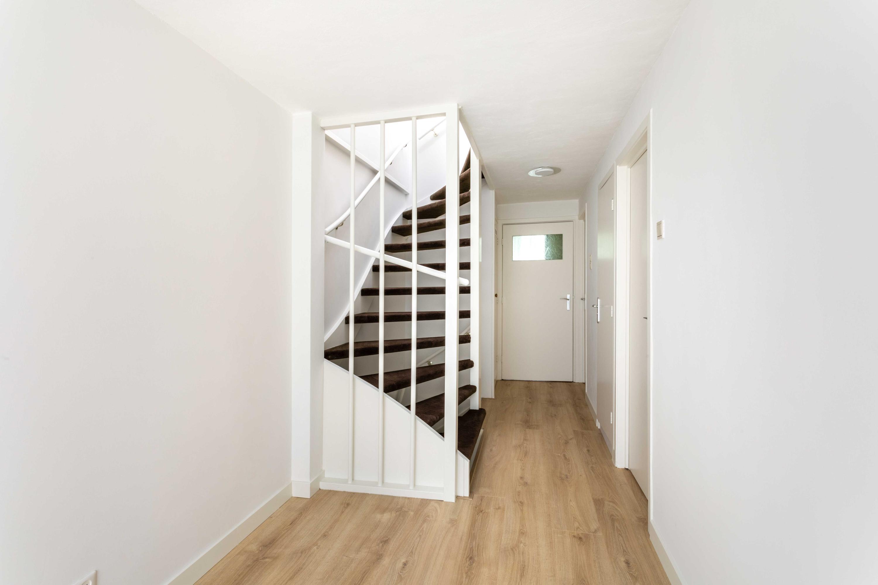 Tussenwoning te huur: Biesbosch 10, Amstelveen