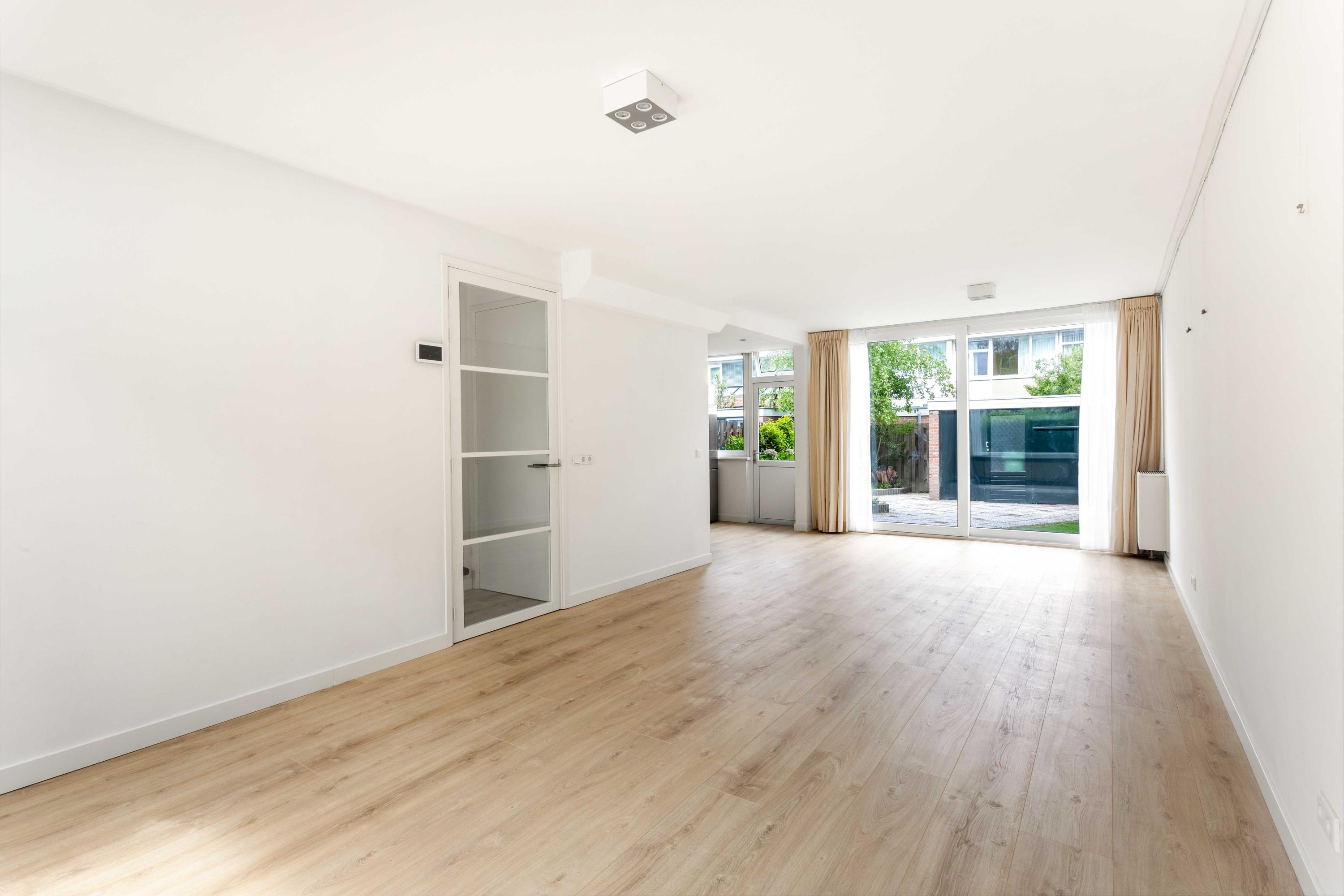 Tussenwoning te huur: Biesbosch 10, Amstelveen