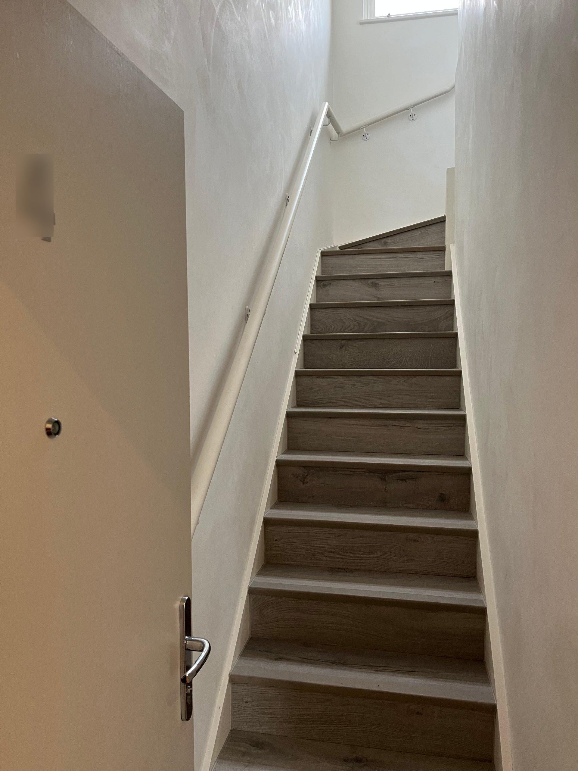 Flat Aldworth Grove in Greater London