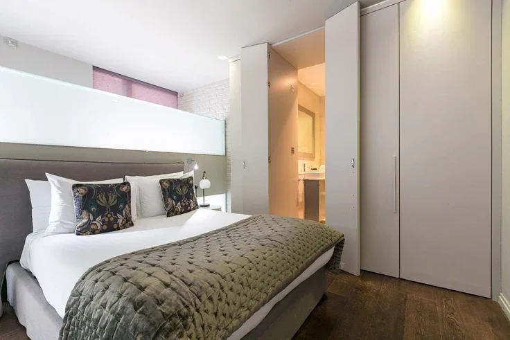 Flat Stukeley Street in Greater London